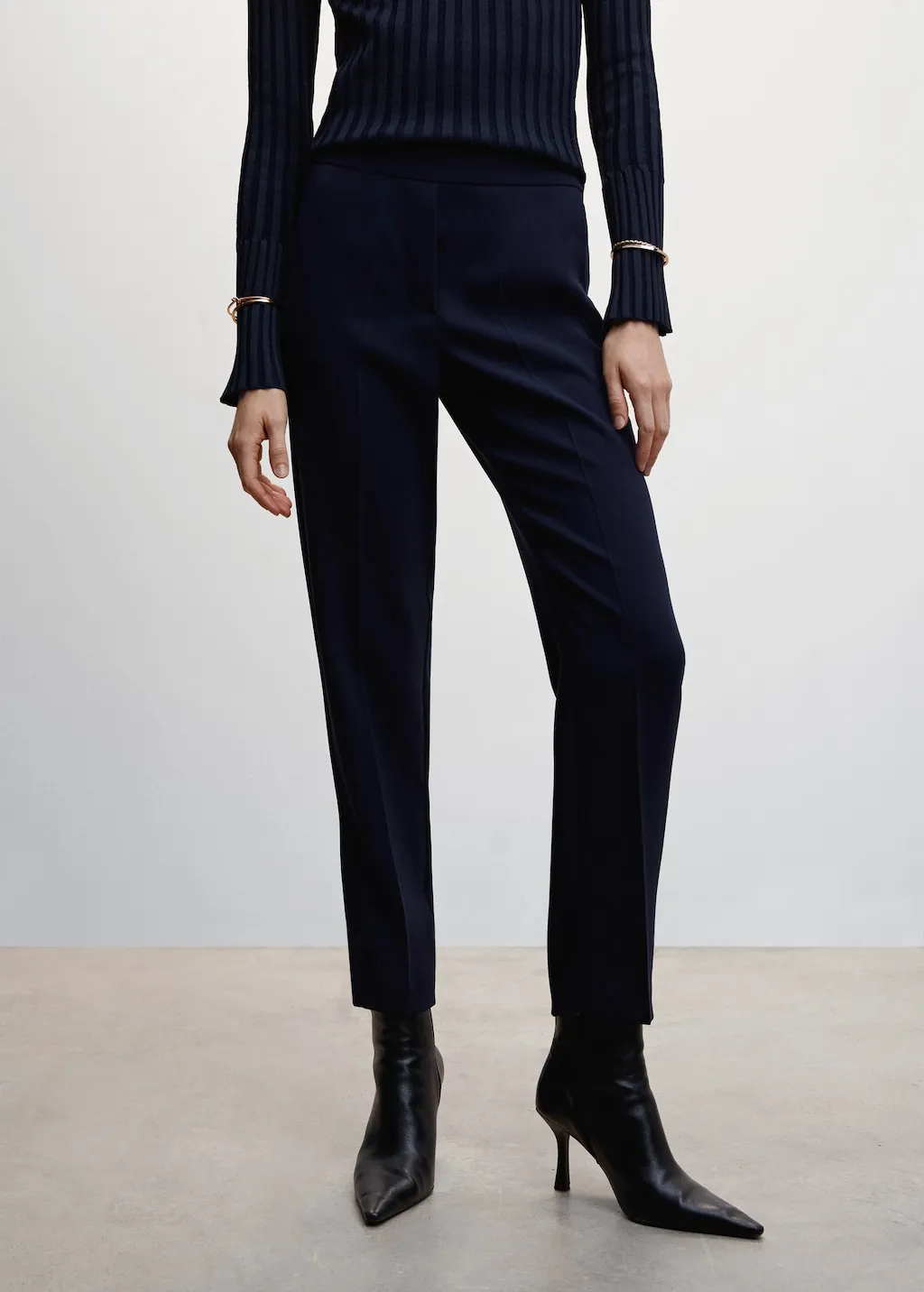 Pantaloni uniflu